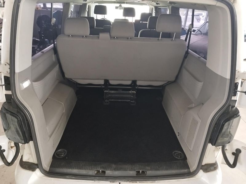 Volkswagen Caravelle (2012) 2,0TDI,LONG,9MÍST,TAŽ,ALU,SER. - fotka 10 z 35