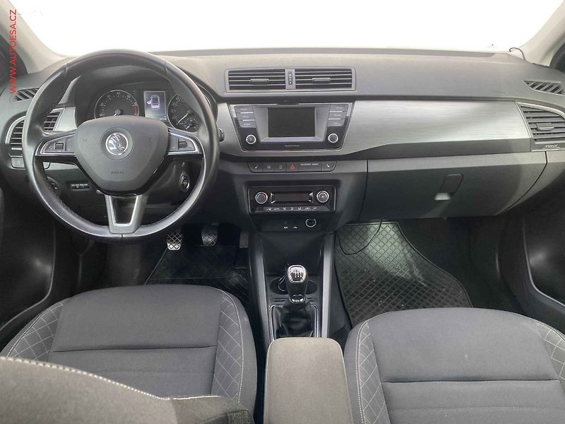 Škoda Fabia (2015) 1.2TSi, ČR, AC, tempo, park - fotka 8 z 16