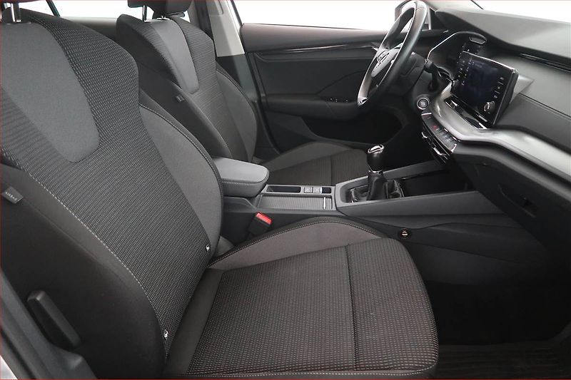 Škoda Octavia (2023) Ambition 2.0 TDI, ČR,1.maj - fotka 9 z 17