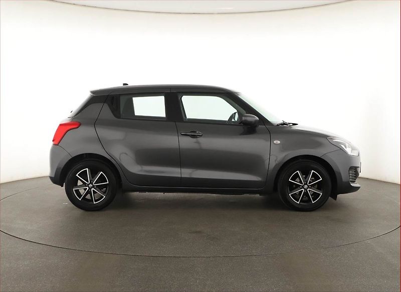 Suzuki Swift (2020) 1.2, ČR,1.maj, Serv.kniha - fotka 6 z 13
