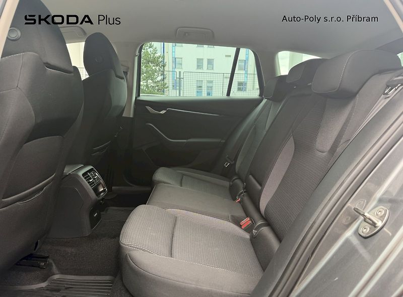 Škoda Octavia (2025) Selection 1.5TSI / 110kW 6°MP - fotka 20 z 23
