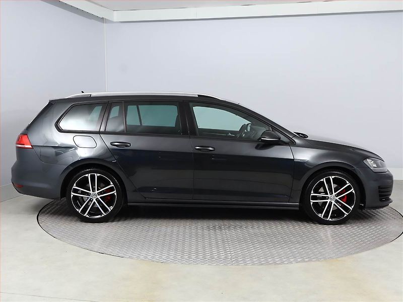 Volkswagen Golf (2015) 2.0 TDI GTD, Serv.kniha, Kůže - fotka 6 z 19