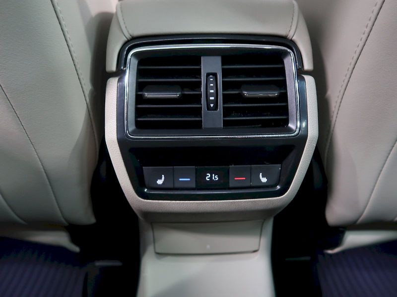 Škoda Kodiaq (2022) L&K 2.0TDI 147KW 4x4 7MÍST WEB - fotka 47 z 51