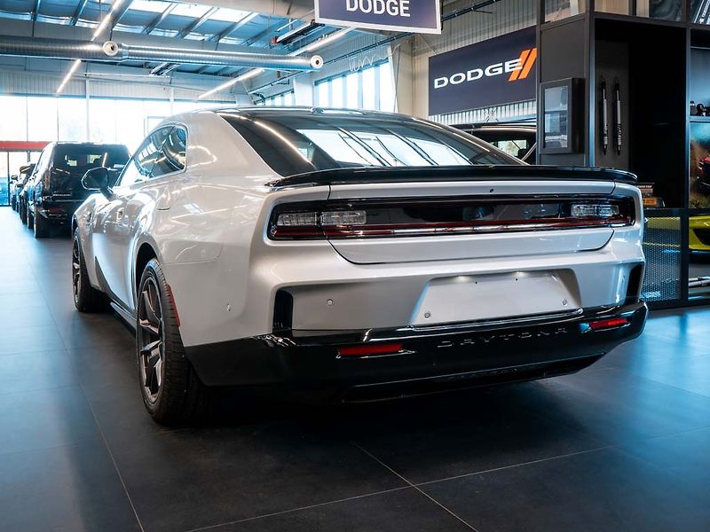 Dodge Charger (2024) 0.0 Daytona Scat Pack 670HP - fotka 3 z 40