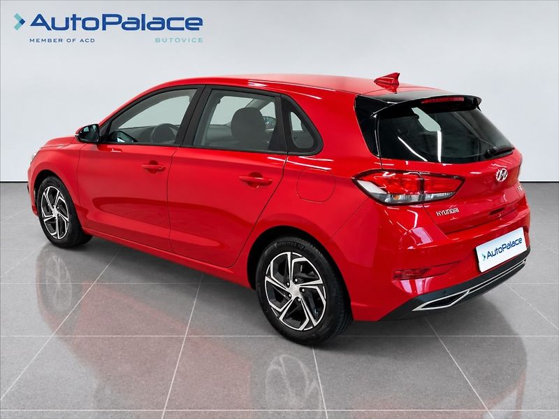 Hyundai i30 1,0 88 KW COMFORT - fotka 6 z 16