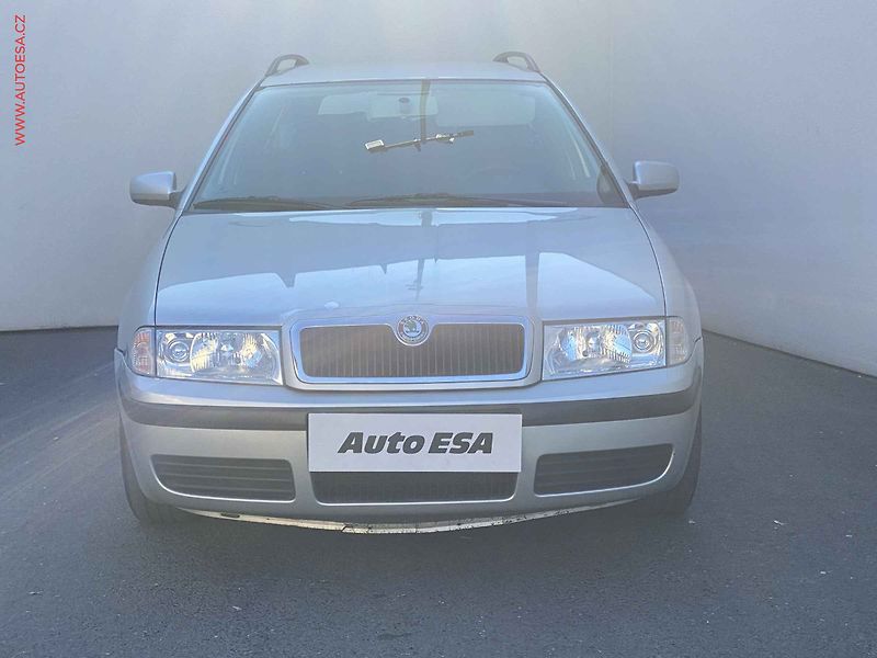 Škoda Octavia (2006) 1.6 16V, Tour, TZ, kola - fotka 2 z 3