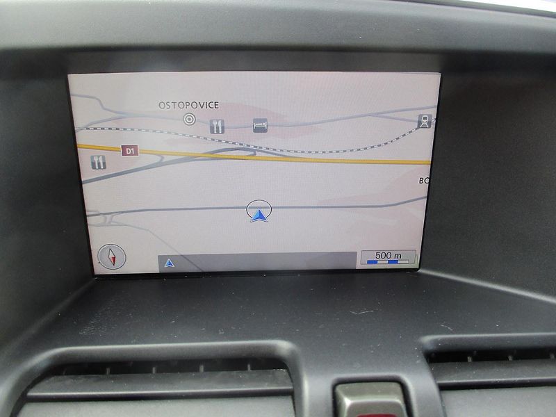 Volvo XC60 2.4 D5*AWD*NAVI*198 tkm*SUMMUM - fotka 18 z 56