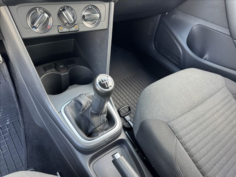 Volkswagen Polo 1,2 i 51kW Comfortline původČR - fotka 35 z 50