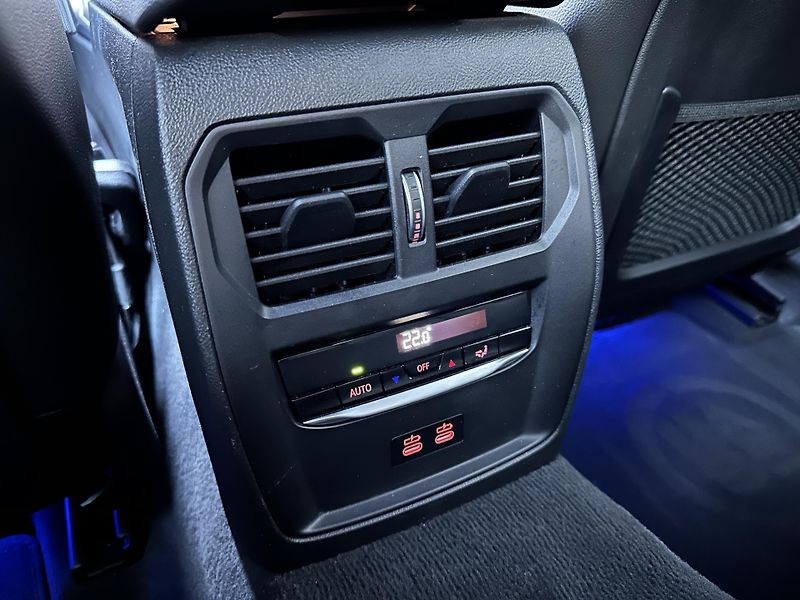 BMW Řada 4 M440i xDrive GranCoupé - fotka 28 z 30