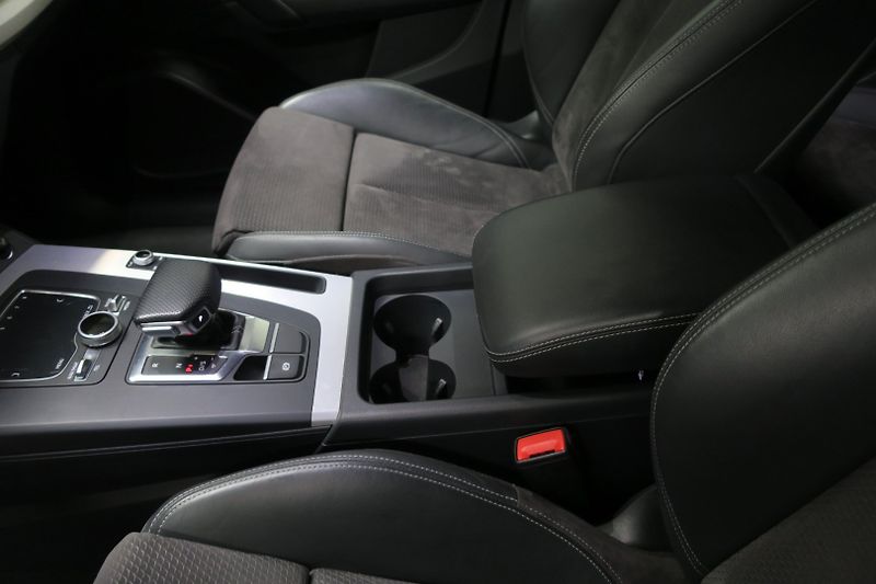 Audi Q5 (2018) 3,0 TDI 210 KW Quattro  S-line - fotka 35 z 49