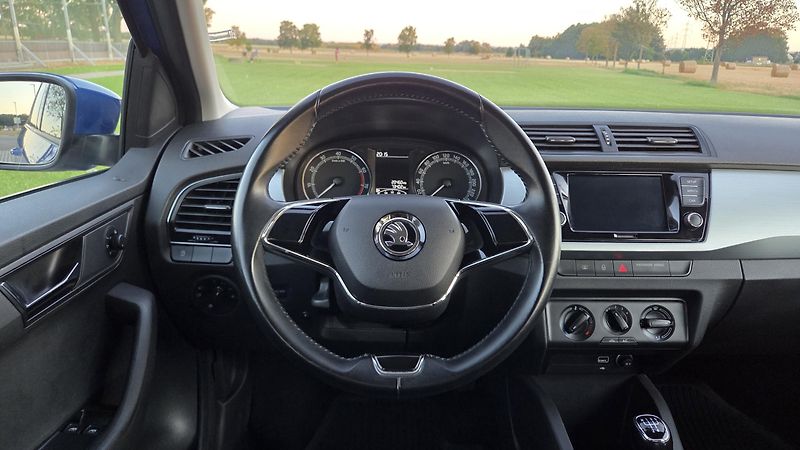 Škoda Fabia (2021) 1.0 TSI 70 kW Ambition, CZ,DPH - fotka 16 z 22