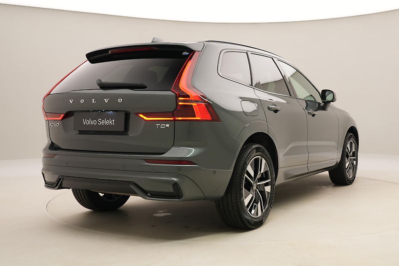 Volvo XC60 T8 AWD RECHARGE PLUS DARK CZ - fotka 13 z 66