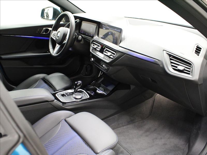BMW Řada 2 1,5 218i Gran Coupe M Sport - fotka 12 z 37
