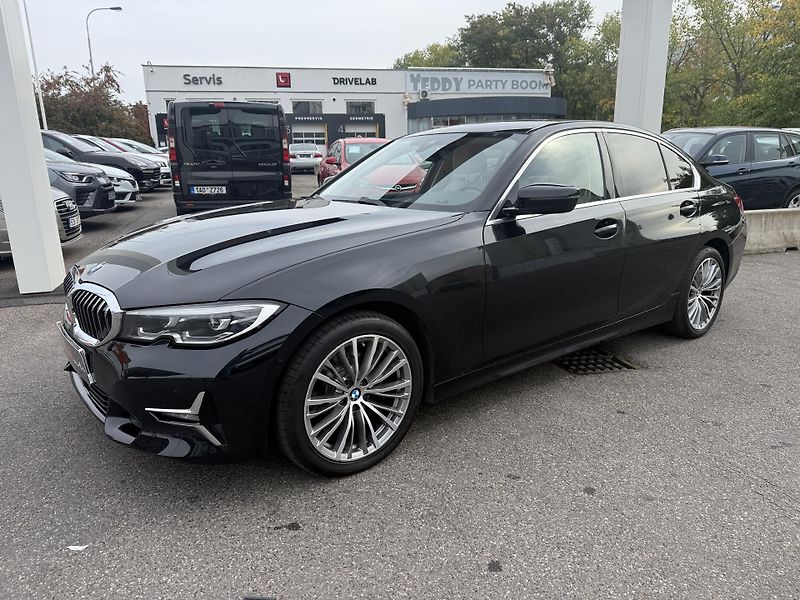 BMW Řada 3 320D  - fotka 2 z 43