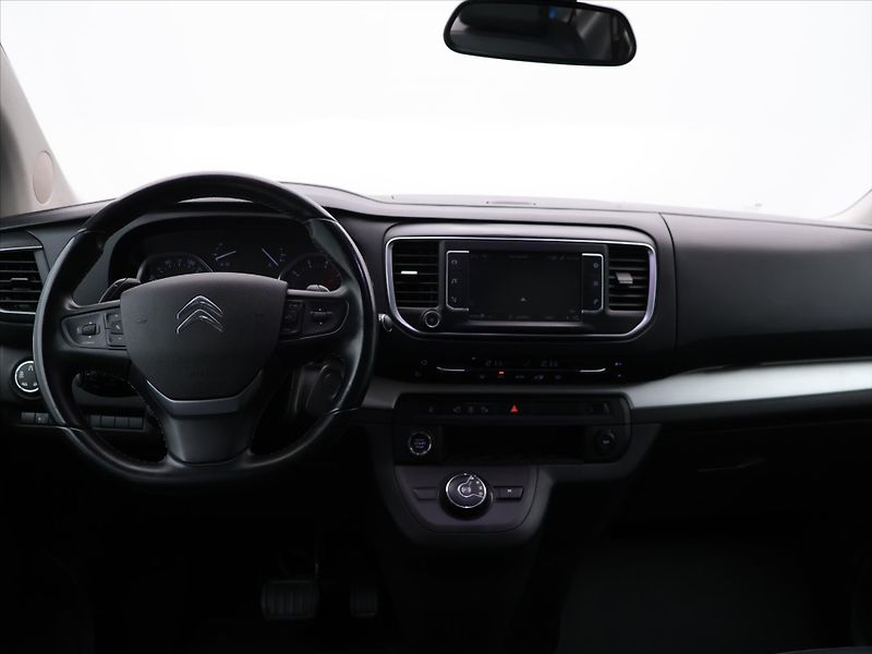 Citroën SpaceTourer 2,0 HDI 130kW Shine CZ DPH - fotka 30 z 38