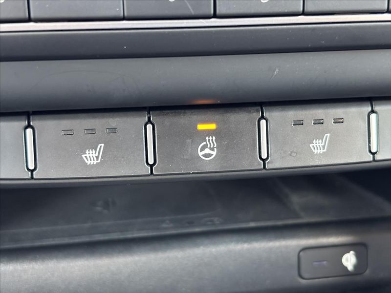 Kia Ceed 1,5 TGDi TOP ZÁRUKA CARPLAY - fotka 27 z 39