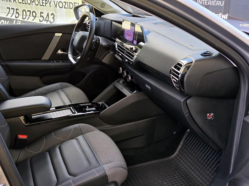 Citroën C4 X T Shine 96kW AT8 SERV.KN*      - fotka 20 z 42