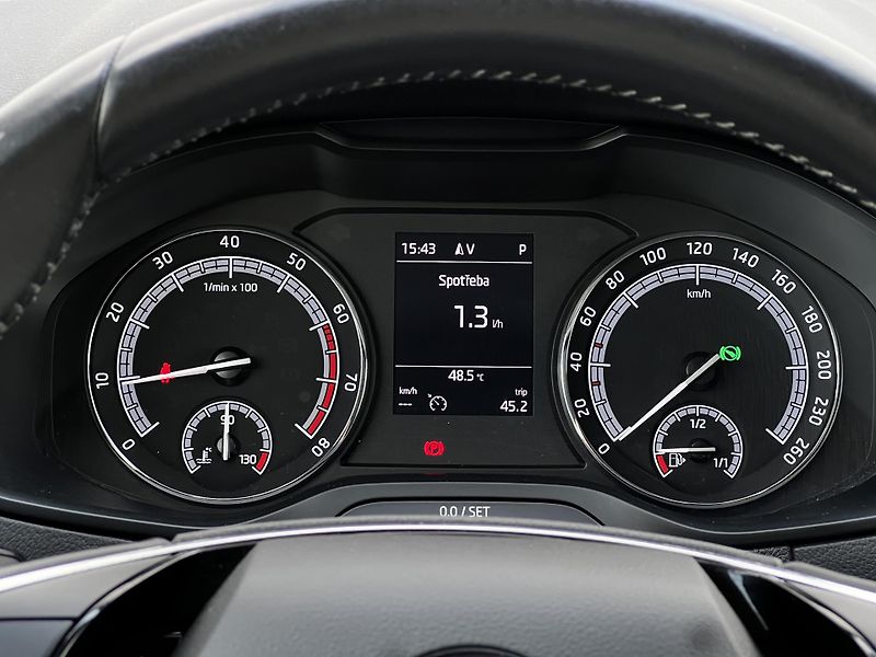 Škoda Karoq 1.5TSI DSG 110kW Style TZ - fotka 9 z 21