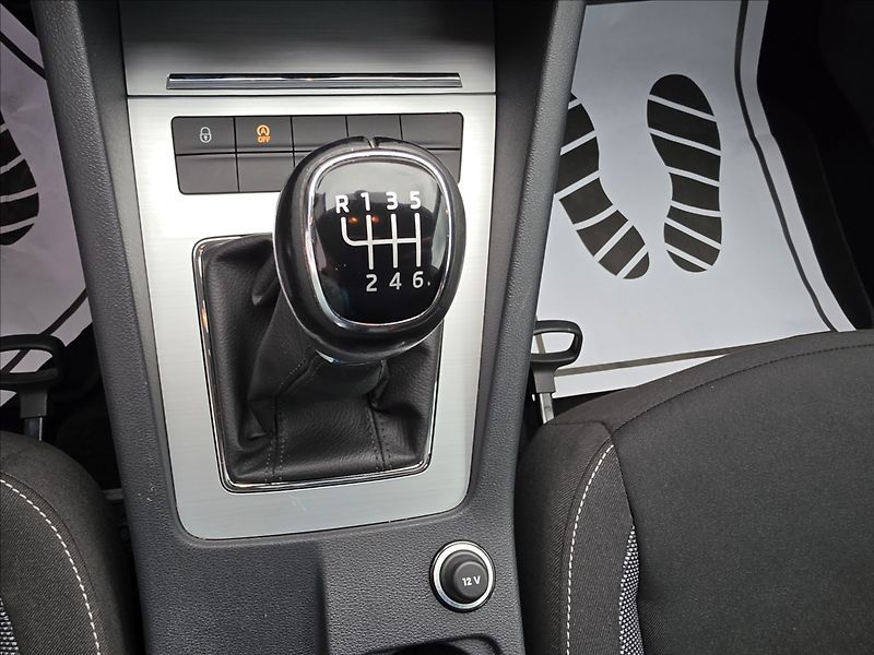 Škoda Octavia 1,4TSi 110KW Ambition 92TKM - fotka 21 z 39
