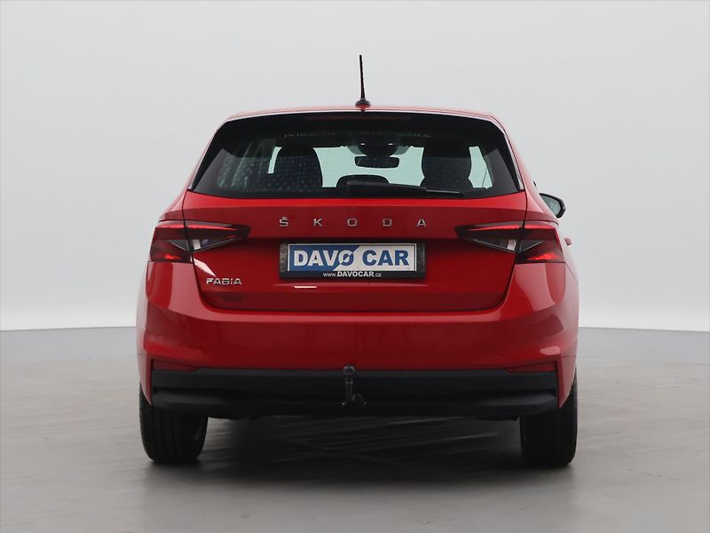 Škoda Fabia 1,5 TSI 110kW DSG Style 1.Maj - fotka 6 z 32