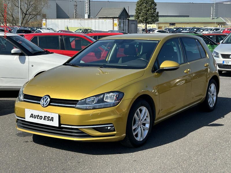 Volkswagen Golf (2017) 2.0TDi, DSG - fotka 3 z 17