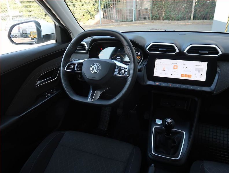 MG ZS (2025) 1.5 i - fotka 7 z 22