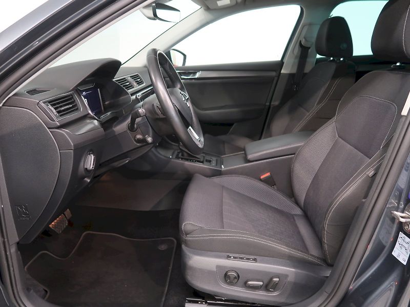 Škoda Superb (2019) STYLE 2.0TDI 140KW 4x4 DSG LED - fotka 13 z 47