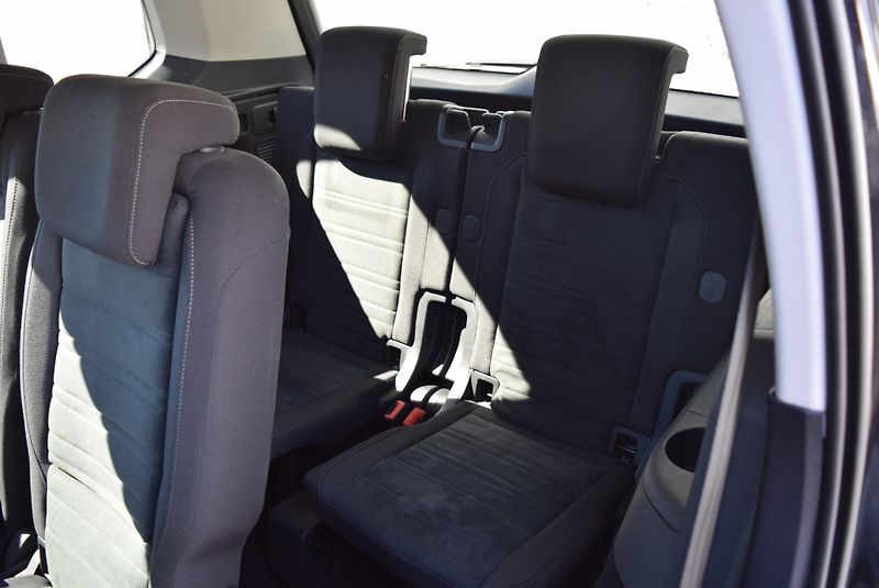 Volkswagen Touran (2021) 2.0TDI 110kw DSG 7MÍST HIGHLIN - fotka 17 z 50