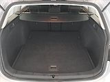 Volkswagen Golf (2017) 1.0 TSI, Tempomat - náhled 14