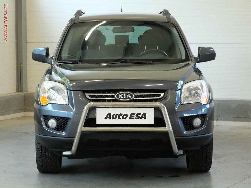 Kia Sportage (2008) 2.0i 4x4, ČR, AC, výhřev sed - fotka 2 z 21