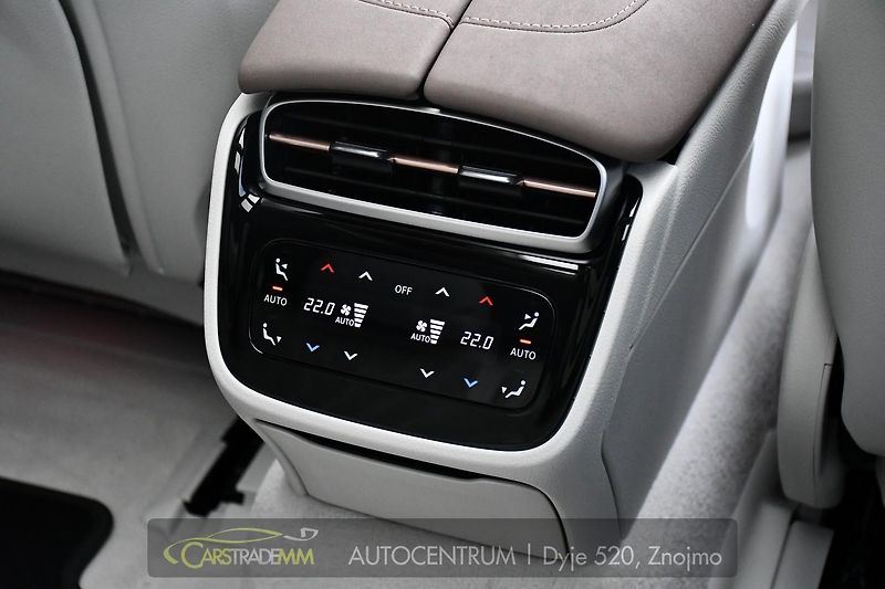 Mercedes-Benz EQS 580 4M HYPERSCREEN K360° 1M - fotka 46 z 59