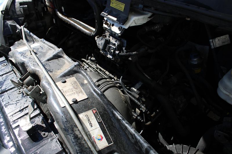Peugeot Boxer 2,2 HDI L4H3+klima Havarované - fotka 18 z 20