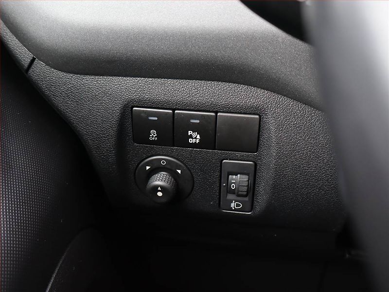 Citroën Berlingo (2017) XTR 1.6 BlueHDi, 5Míst, ČR - fotka 14 z 14