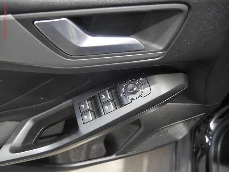 Ford Focus (2022) 1.5TDCi, AT, LED - fotka 11 z 20