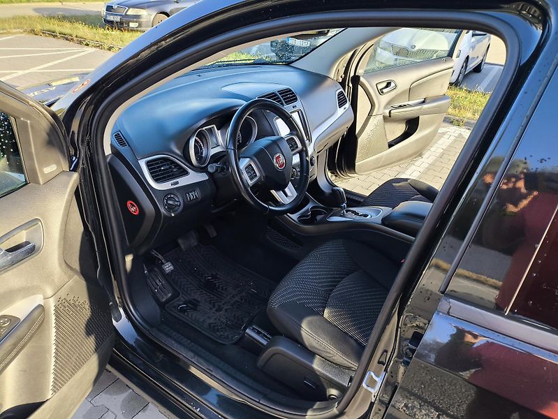 Fiat Freemont (2014) 2.0 JTD, 7-míst, nová STK - fotka 17 z 24