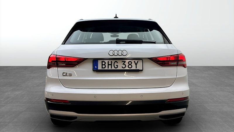 Audi Q3 35TFSI S Tronic LED Cockpit - fotka 5 z 17