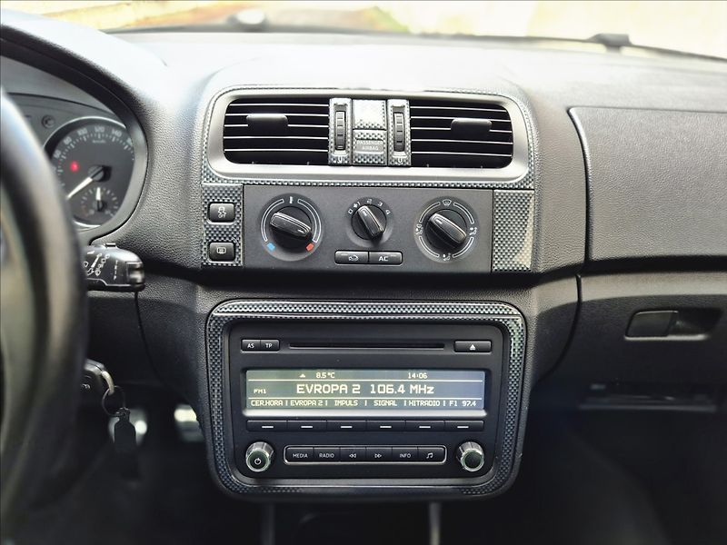 Škoda Fabia 1.2TSi*ALU*2 x SADY PNEU - fotka 15 z 16