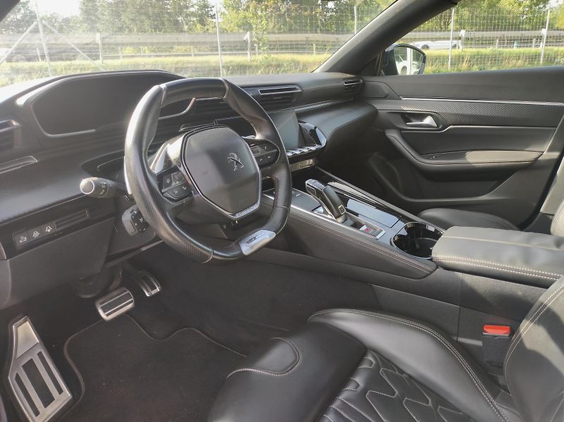 Peugeot 508 (2018) GT Line 2.0 BlueHDi EAT8 - fotka 9 z 17