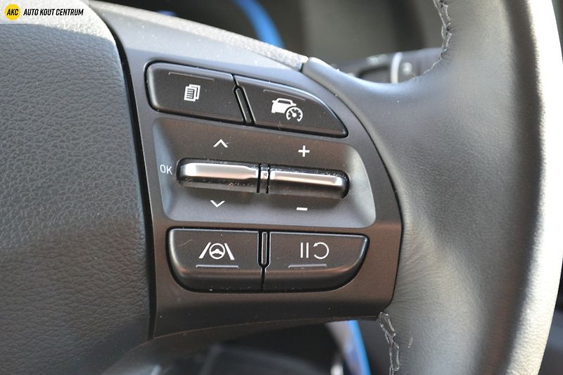 Hyundai i30 WG 1,5I MT SMART FAMILY NAVI F - fotka 37 z 51