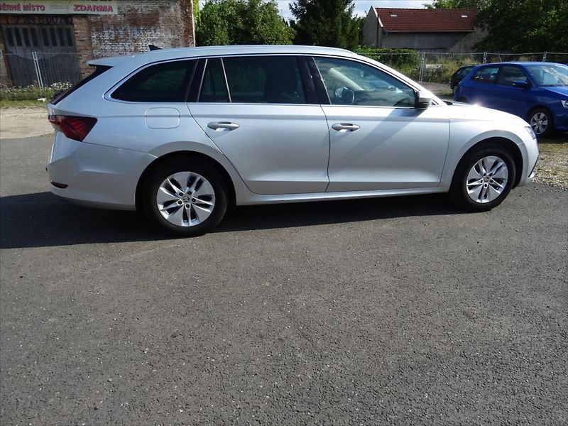 Škoda Octavia 1,0 TSi 81 kW Business - fotka 11 z 29