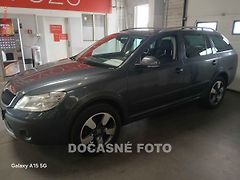 Škoda Octavia (2012) 2.0TDi 4x4, servis.kniha - fotografie inzerátu