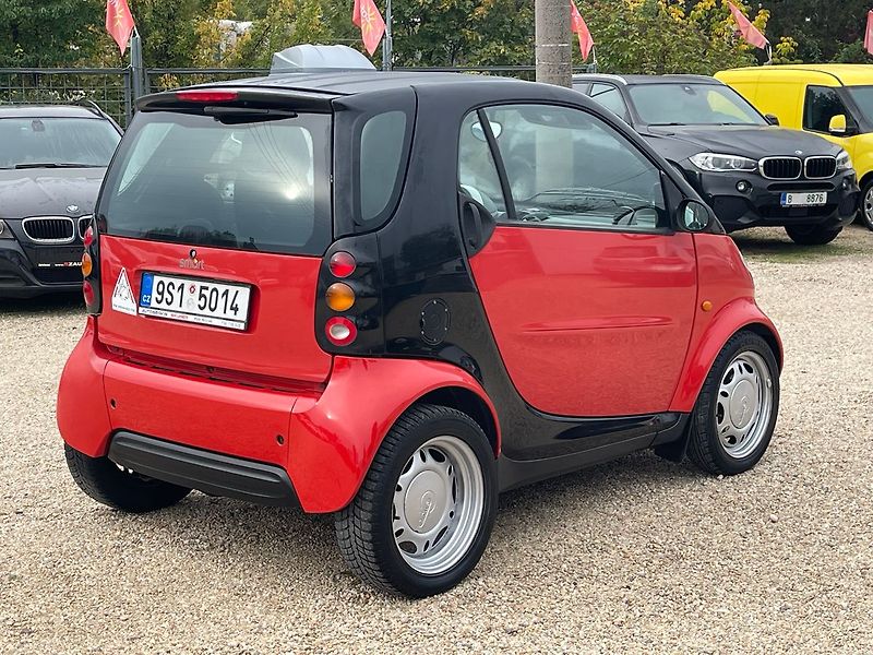 Smart Fortwo 0.6i 40kW - fotka 7 z 19