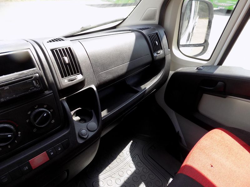Fiat Ducato (2012) 2,3 109KW 7 MIST 3STR SKLÁPĚČ  - fotka 22 z 49