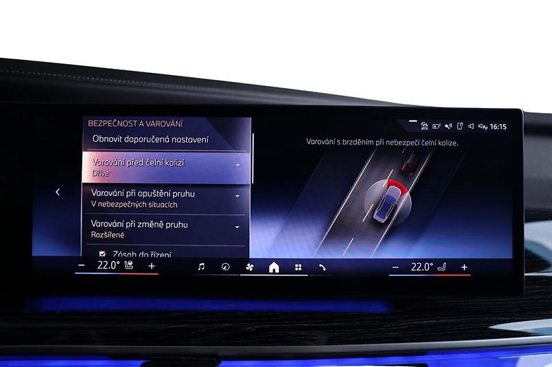 BMW i7 xDrive60 - fotka 9 z 28