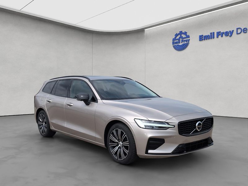 Volvo V60 B4 Plus Dark - fotka 8 z 27