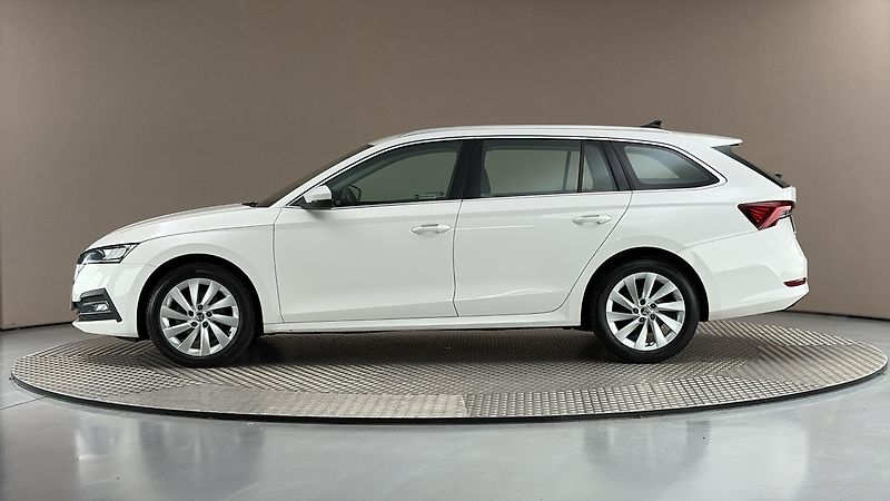 Škoda Octavia 2.0 TDI DSG Style Combi - fotka 4 z 25