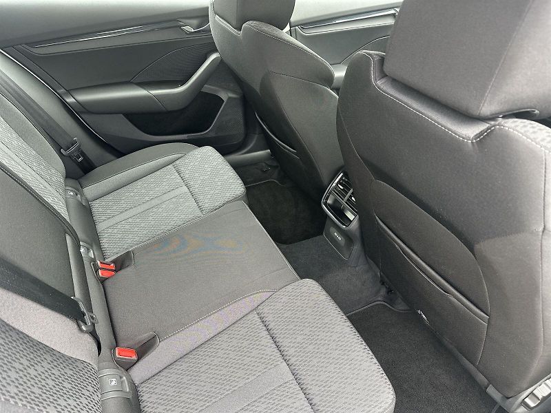 Škoda Octavia (2023) Combi 1.5 TSI G-TEC DSG Ambiti - fotka 11 z 33