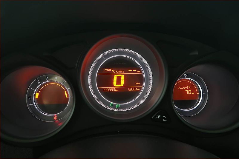 Citroën C4 (2013) 1.4 16V, Tempomat - fotka 11 z 15