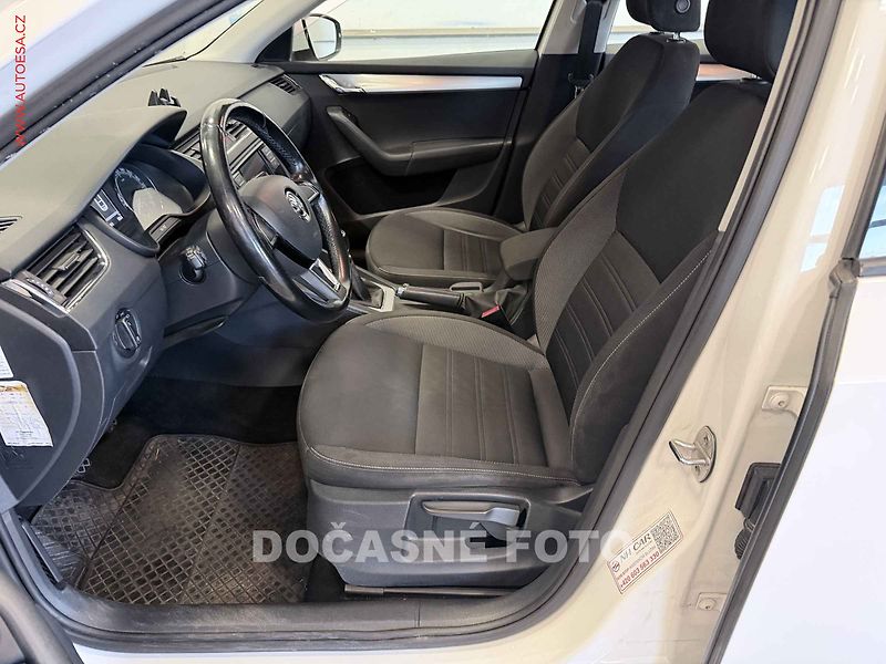 Škoda Octavia (2017) 1.0TSI, 2.maj,ČR, AC, temp - fotka 3 z 3