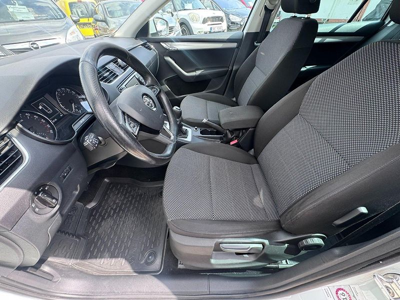 Škoda Octavia (2015) 1,6 TDI 81 KW TAŽNÉ KOLA - fotka 19 z 50